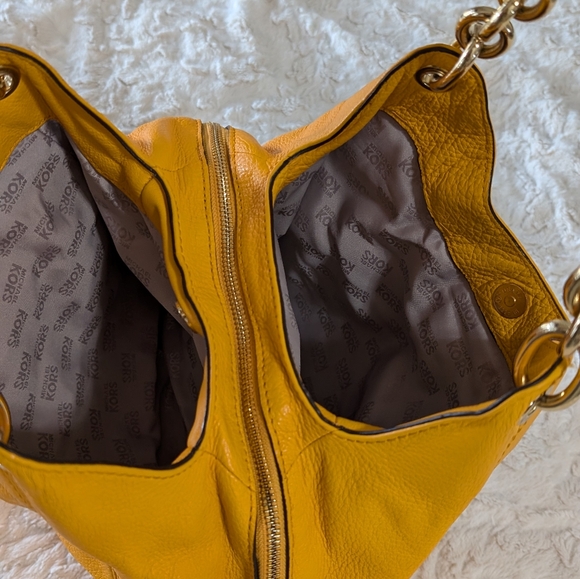 Micheal Kors Fulton Chain medium yellow mustard tote bag purse - Picture 7 of 9